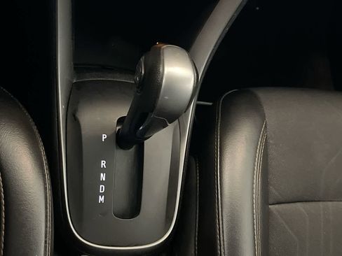 Used 2019 Chevrolet Trax LT w/ LT Convenience Package image 20