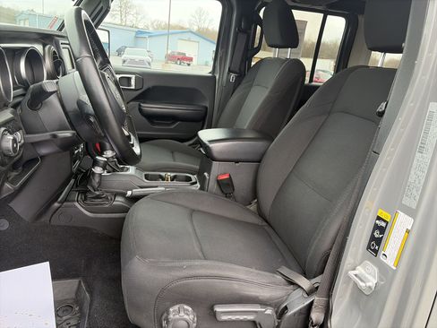 Used 2020 Jeep Wrangler Unlimited Sport S image 12