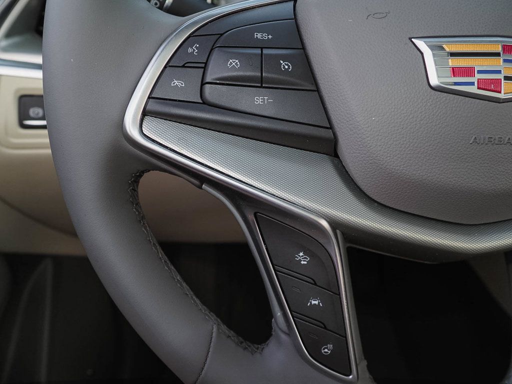 Certified 2025 Cadillac XT5 Premium Luxury FWD image 25