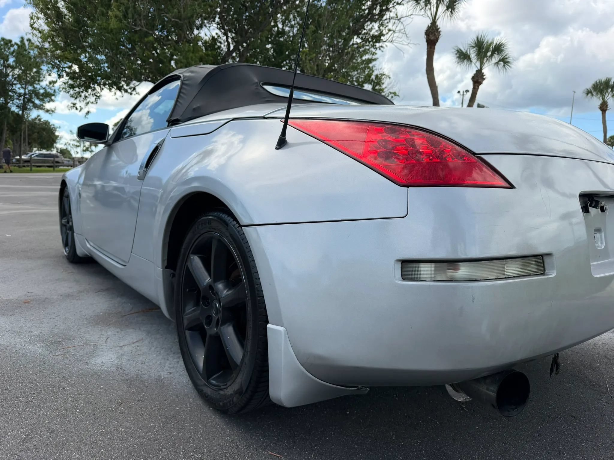 Used 2006 Nissan 350Z Enthusiast RWD image 6