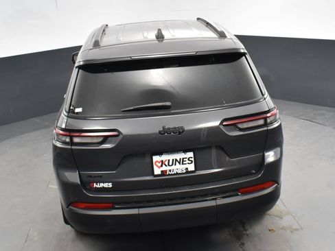 Used 2025 Jeep Grand Cherokee L Altitude AWD/4WD image 46