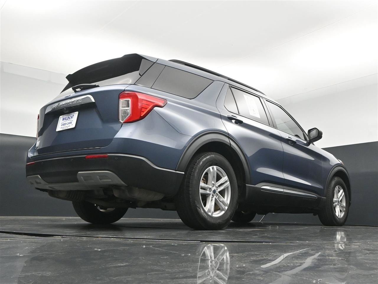 Used 2021 Ford Explorer XLT w/ Equipment Group 202A RWD image 32