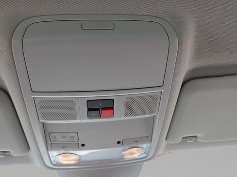 Used 2020 Volkswagen Passat 2.0T SE image 33