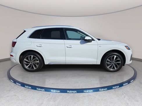 Used 2023 Audi Q5 2.0T Premium Plus w/ Premium Plus Package AWD/4WD image 5