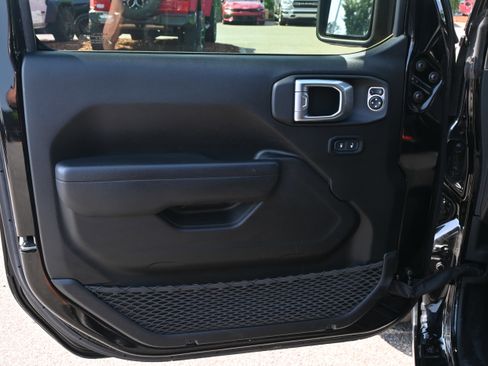 Used 2023 Jeep Wrangler Unlimited Sport AWD/4WD image 14