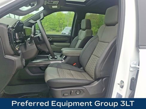 Used 2026 Chevrolet Silverado 2500 ZR2 AWD/4WD image 2
