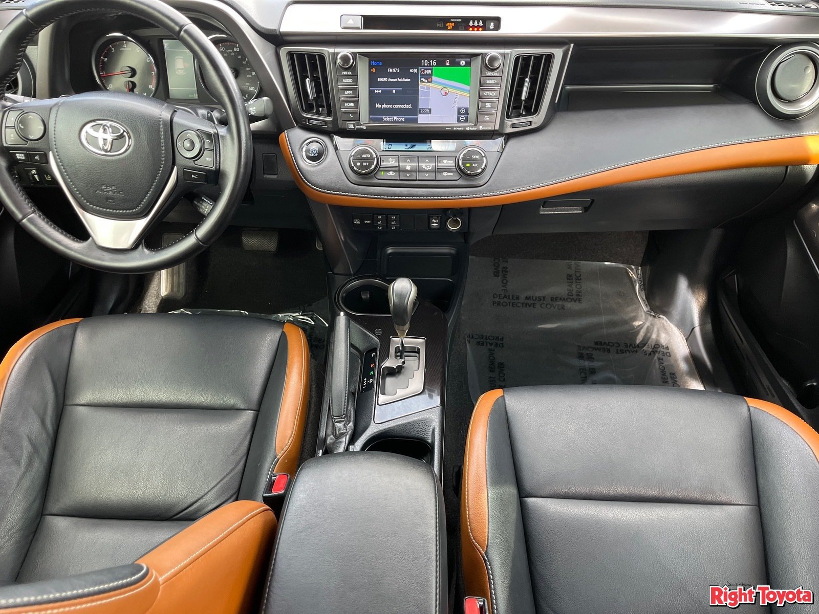 Certified 2017 Toyota RAV4 SE FWD image 18