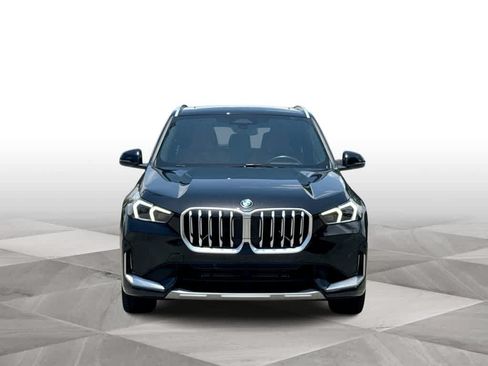 Used 2025 BMW X1 xDrive28i AWD/4WD image 3