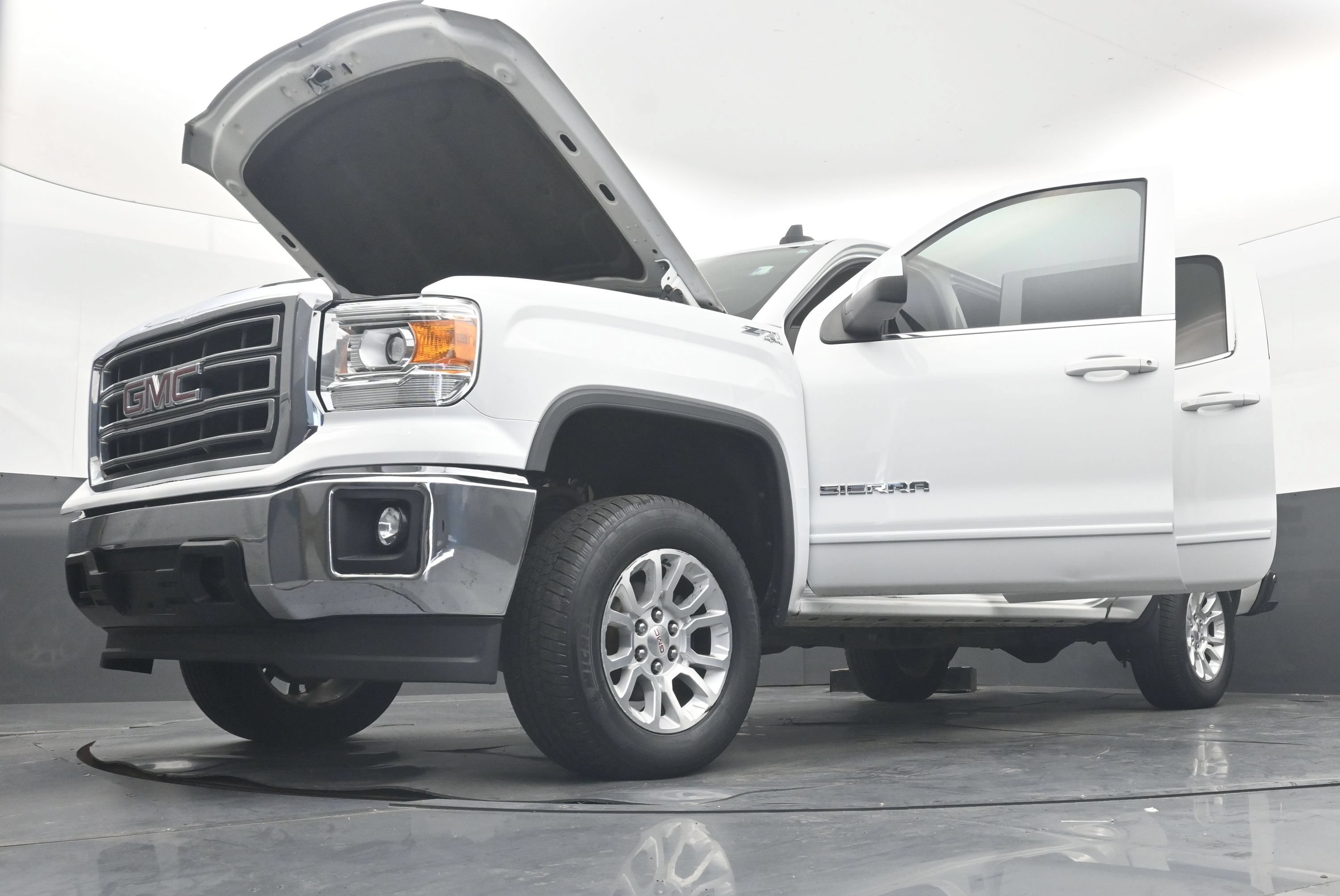 Used 2015 GMC Sierra 1500 SLE w/ SLE Value Package AWD/4WD image 40