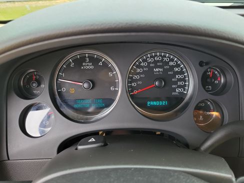 Used 2007 Chevrolet Tahoe LTZ w/ LTZ Preferred Equipment Group RWD image 22
