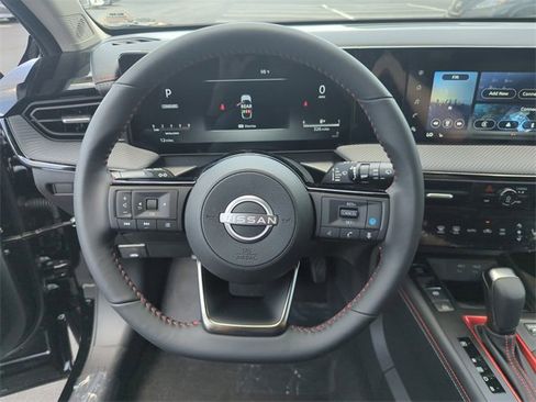 New 2025 Nissan Kicks SR w/ SR Premium Package image 11