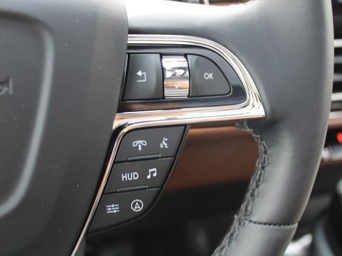 Used 2023 Lincoln Navigator Reserve RWD image 19