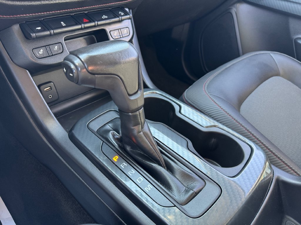 Used 2016 GMC Canyon SLE AWD/4WD image 22