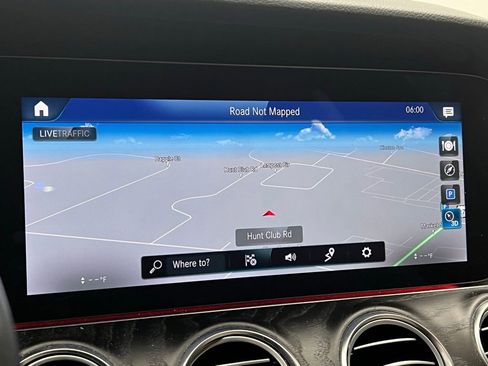 Used 2023 Mercedes-Benz E 350 4MATIC Sedan image 13