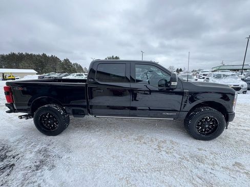 Used 2025 Ford F250 Platinum image 6