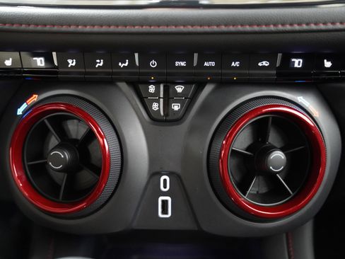 Used 2025 Chevrolet Blazer RS image 27