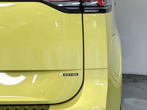 New 2025 Volkswagen ID. Buzz 1st Edition image 26