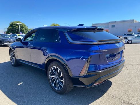 Used 2024 Cadillac Lyriq Sport w/ LPO, Floor Liner Package RWD image 6