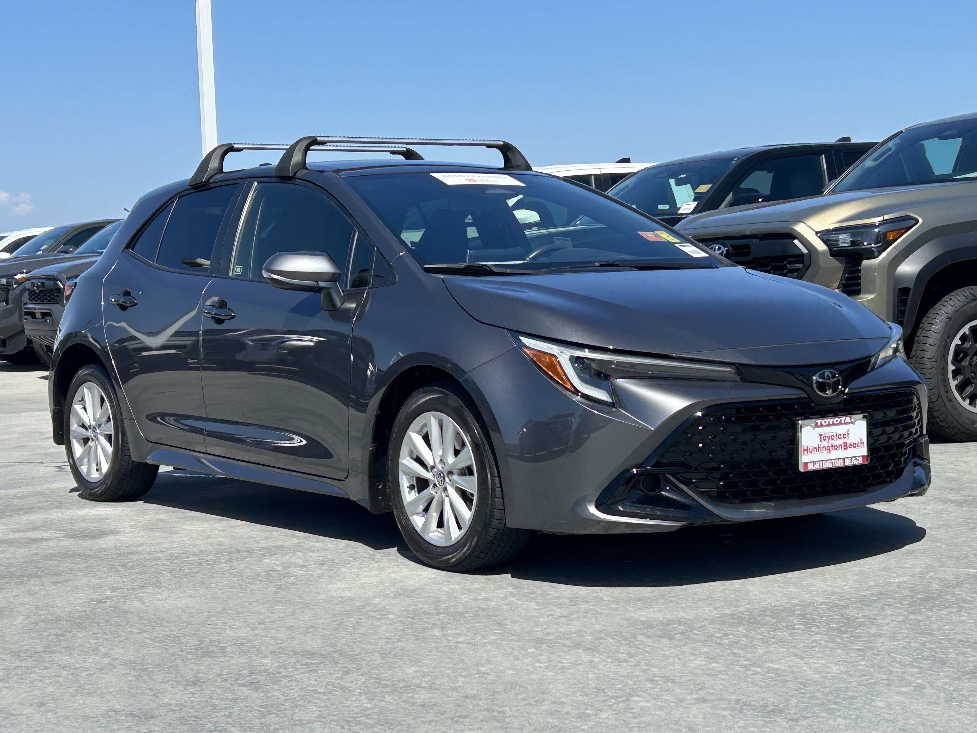 Certified 2025 Toyota Corolla SE w/ SE Package FWD image 2
