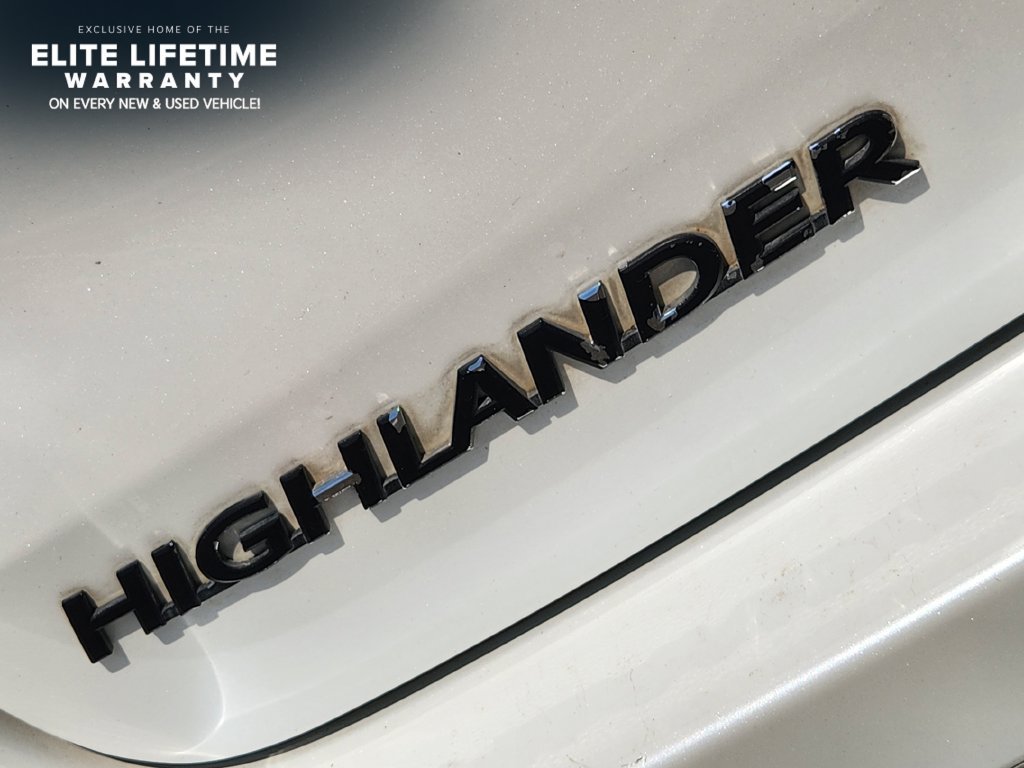 Used 2019 Toyota Highlander LE FWD image 7