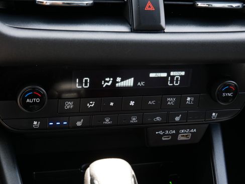 Used 2026 Subaru Outback Touring AWD/4WD image 23