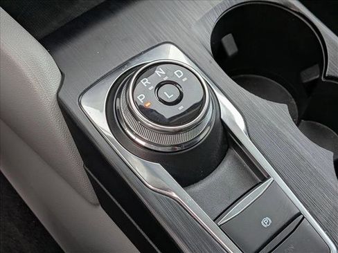 Used 2025 Ford Escape SE w/ PHEV Premium Package image 12