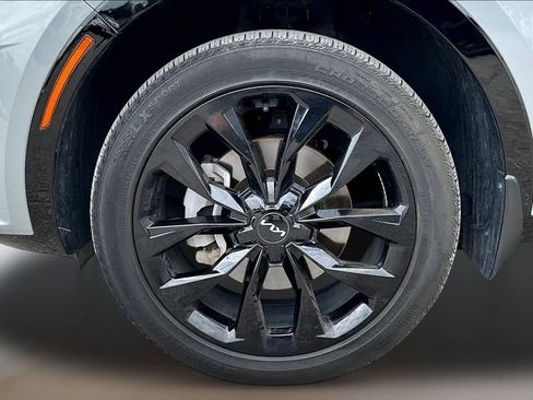 Certified 2023 Kia Sorento SX AWD/4WD image 31