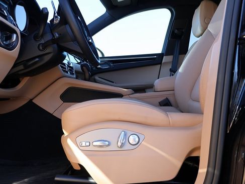 New 2025 Porsche Macan S image 34