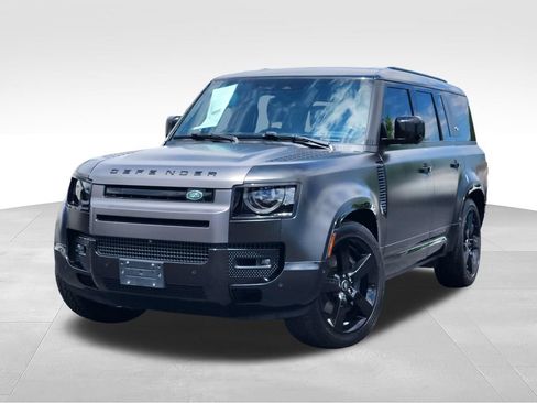 Used 2024 Land Rover Defender 130 X-Dynamic SE AWD/4WD image 1