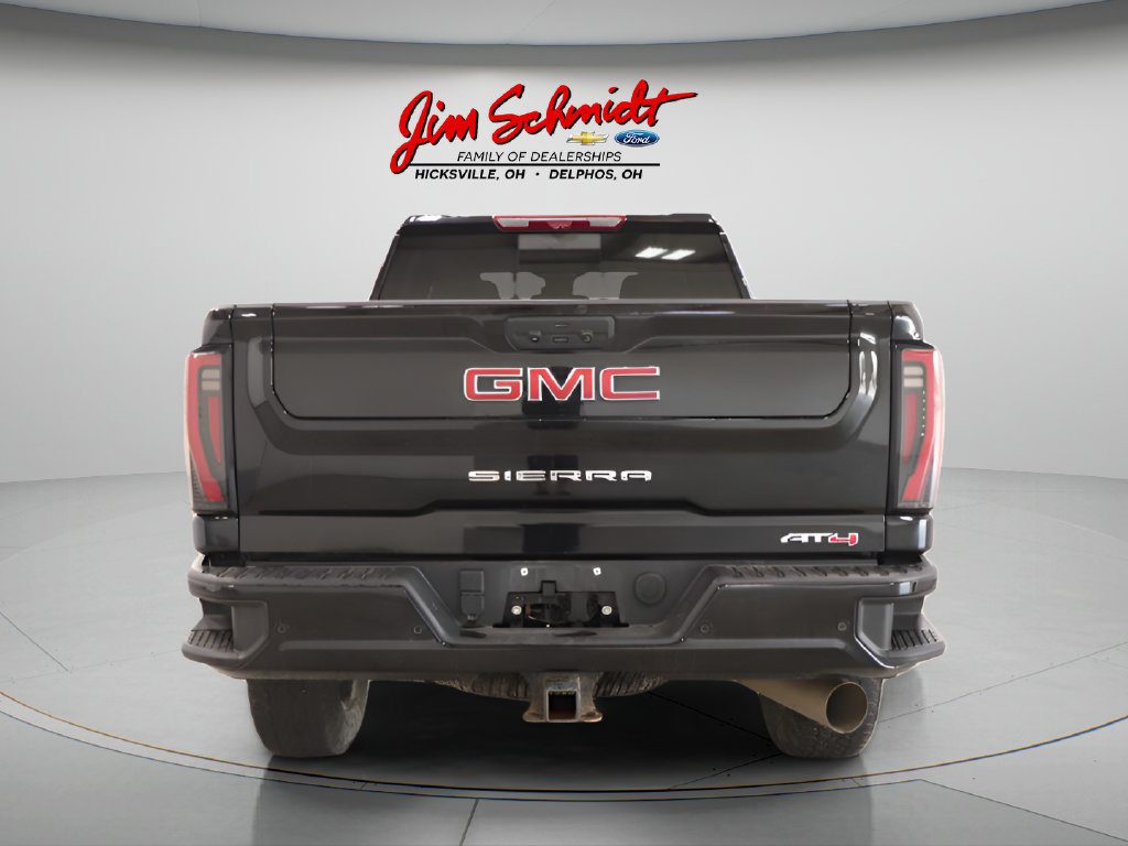 Used 2024 GMC Sierra 2500 AT4 w/ Technology Package AWD/4WD image 5