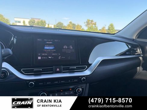 Certified 2022 Kia Niro EX FWD image 20