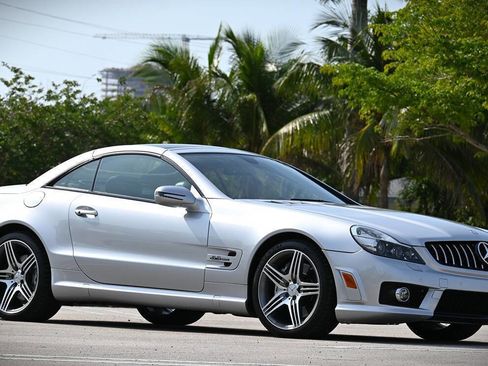 Used 2011 Mercedes-Benz SL 63 AMG image 3