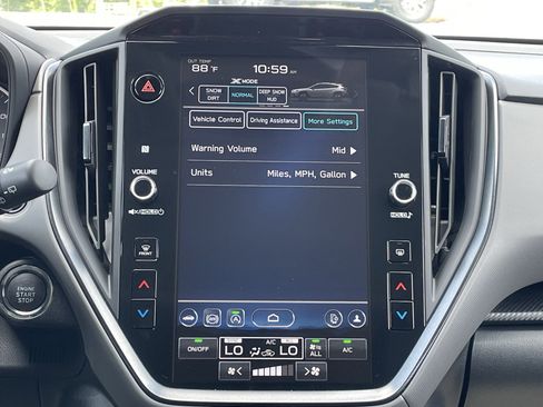 New 2025 Subaru Crosstrek 2.5i Limited w/ Crosstrek Mirror Package image 32