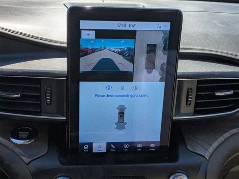 Used 2020 Ford Explorer Platinum w/ Premium Technology Package image 24