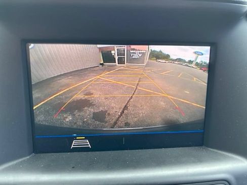 Used 2020 GMC Terrain SLE w/ Driver Convenience Package AWD/4WD image 26