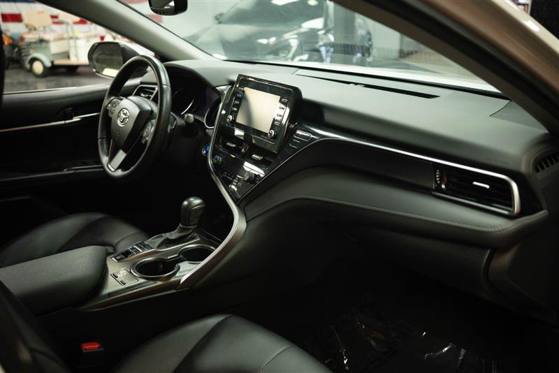 Used 2023 Toyota Camry SE AWD/4WD image 14