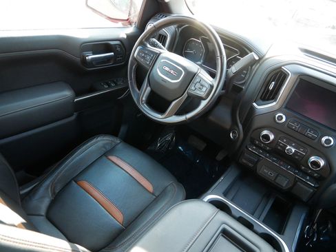 Used 2021 GMC Sierra 1500 AT4 w/ AT4 Premium Package image 9