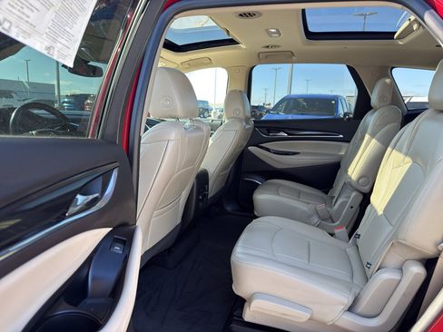 Used 2018 Buick Enclave Essence w/ Trailering Package image 30