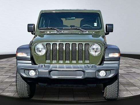 Used 2021 Jeep Wrangler Unlimited Sport AWD/4WD image 3