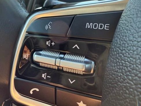 Used 2025 Kia Sorento SX image 49