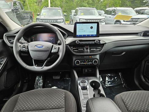 Used 2024 Ford Escape Active AWD/4WD image 11