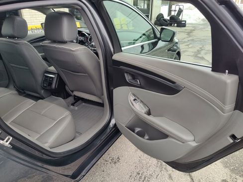 Used 2015 Chevrolet Impala LTZ image 16