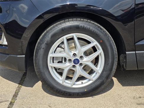 Used 2022 Ford Edge SEL w/ Convenience Package image 10