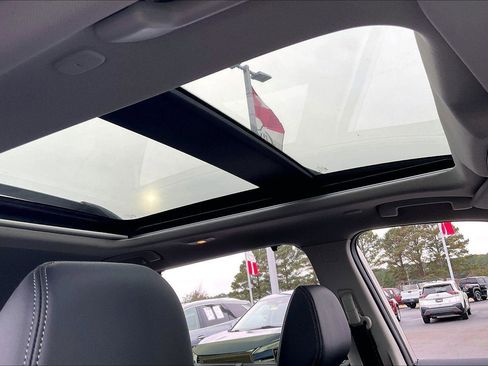 Certified 2025 Nissan Rogue Platinum w/ Platinum Premium Package image 23