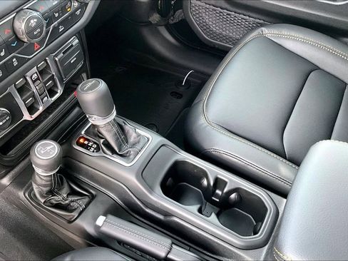 New 2026 Jeep Gladiator Sport image 11