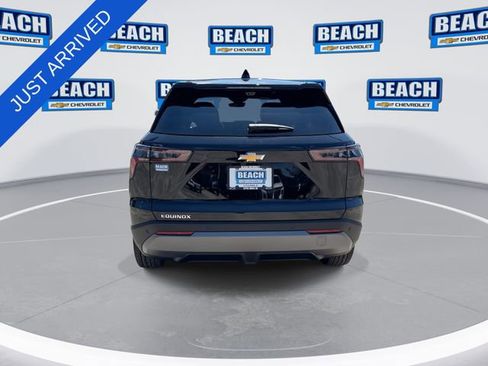 New 2026 Chevrolet Equinox LT w/ Convenience Package II FWD image 7
