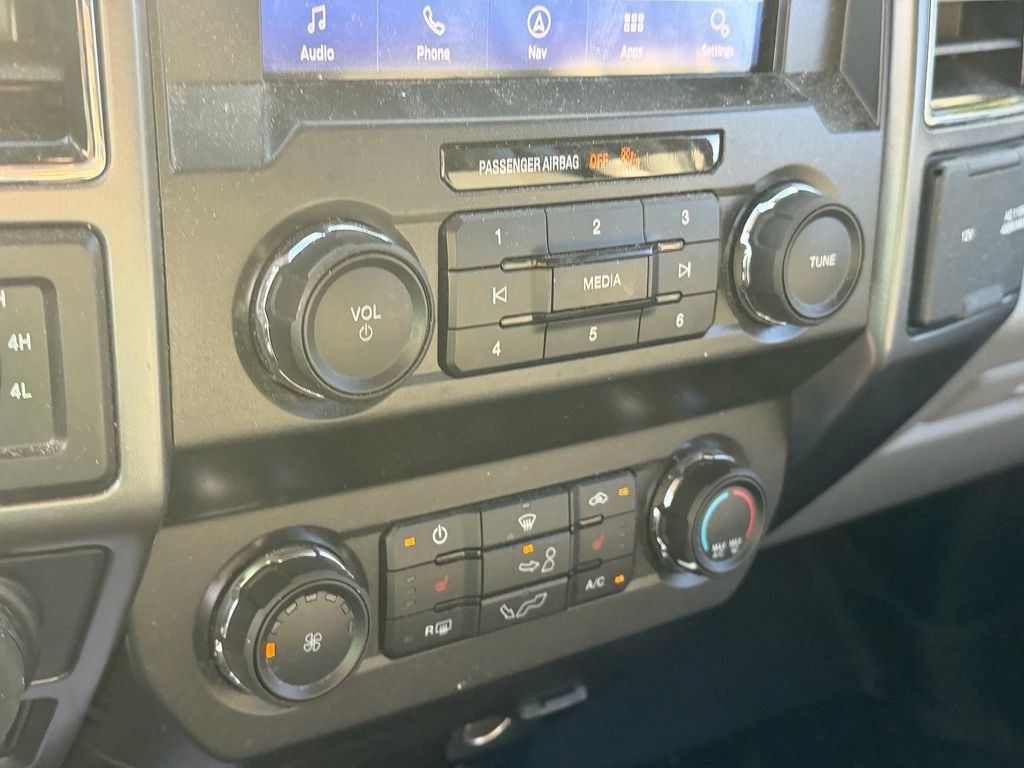 Used 2020 Ford F150 XLT w/ Equipment Group 302A Luxury AWD/4WD image 11