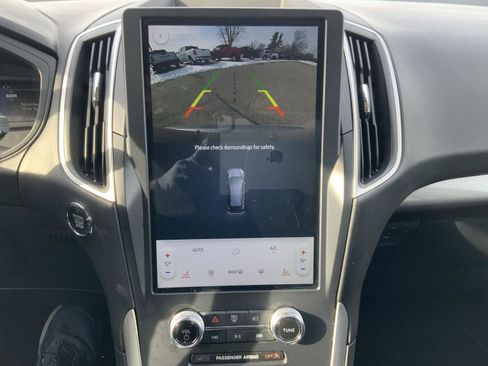Used 2024 Ford Edge SEL image 41