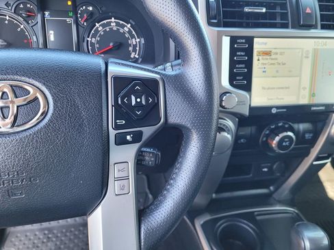 Used 2022 Toyota 4Runner SR5 Premium w/ Moonroof Package RWD image 25