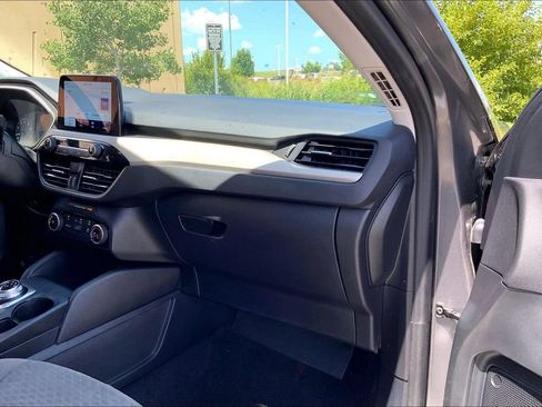 Used 2022 Ford Escape SE FWD image 15